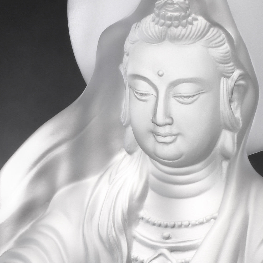Guanyin Figurine - State of Enlightenment – LIULI Crystal Art 琉璃